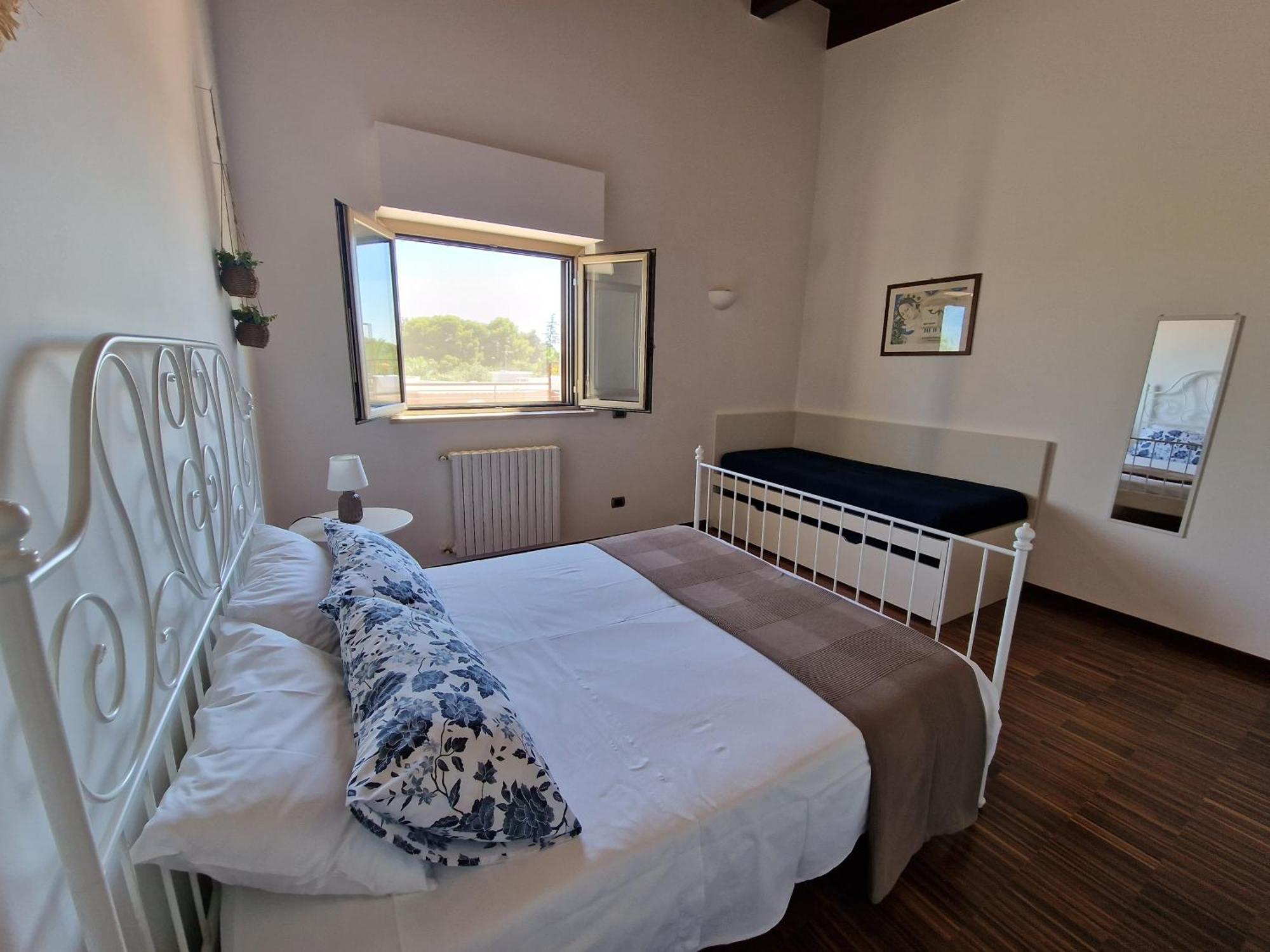 B&B Valleluna Trani Extérieur photo